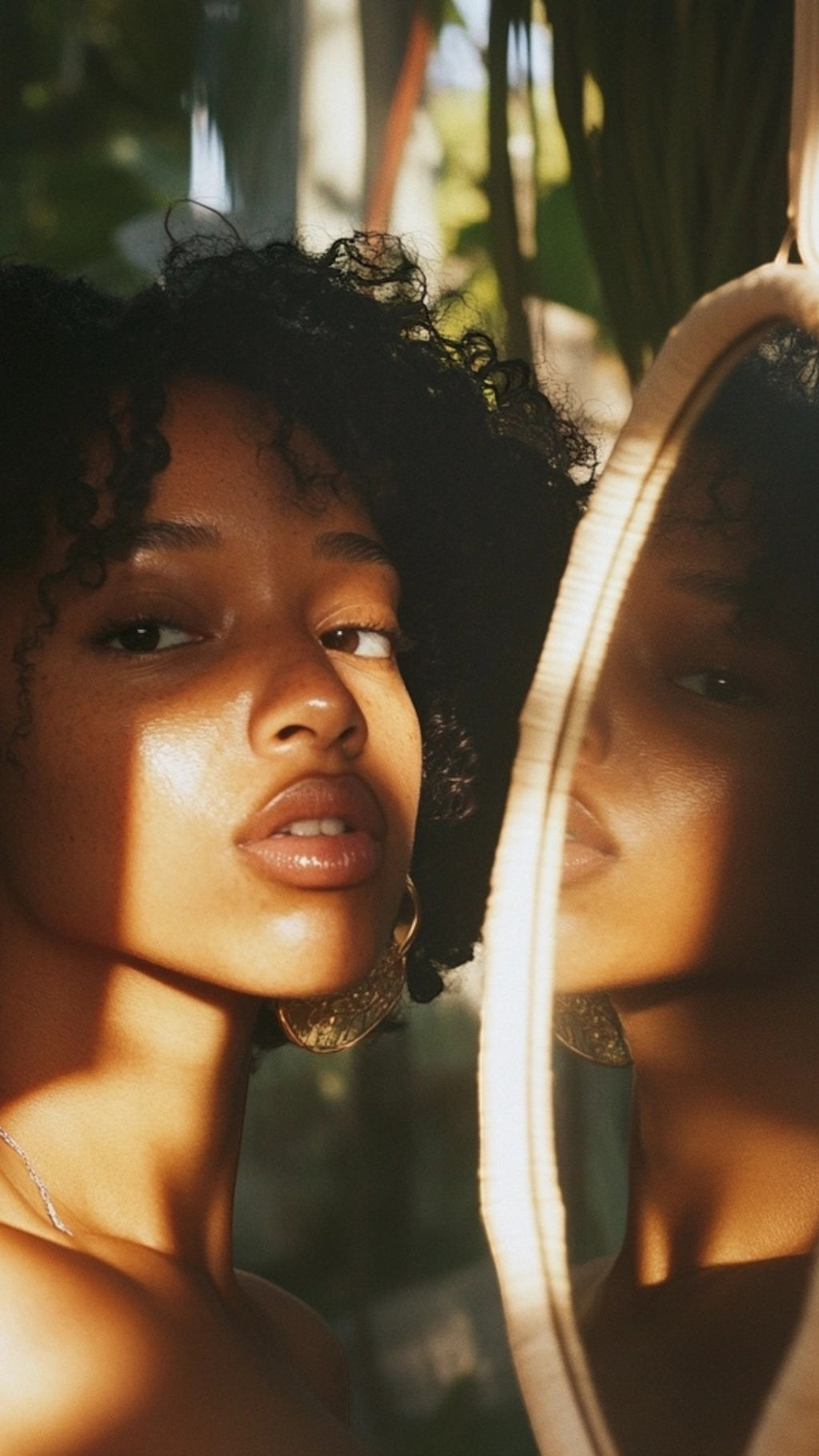 JGSS Keratin Shine Leave-In Hair Mist with fine spray applicator for frizz control and instant shine boost.